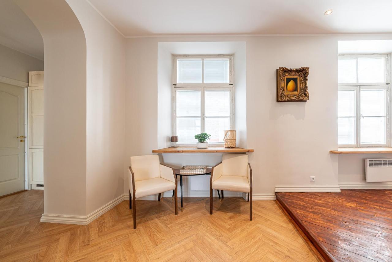Old Town - Boutique Hall Square Apartment Tallin Zewnętrze zdjęcie